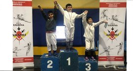 Colegio San Ignacio se instala en dos lugares del podio en Campeonato Escolar de Esgrima