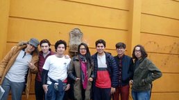 Estudiantes de la Academia de Literatura visitan “La Chascona”