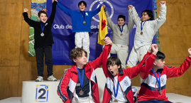 Tres Esgrimistas Ignacianos logran Oro en Torneo Nacional - Punta Arenas.-