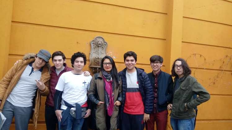 Estudiantes de la Academia de Literatura visitan “La Chascona”