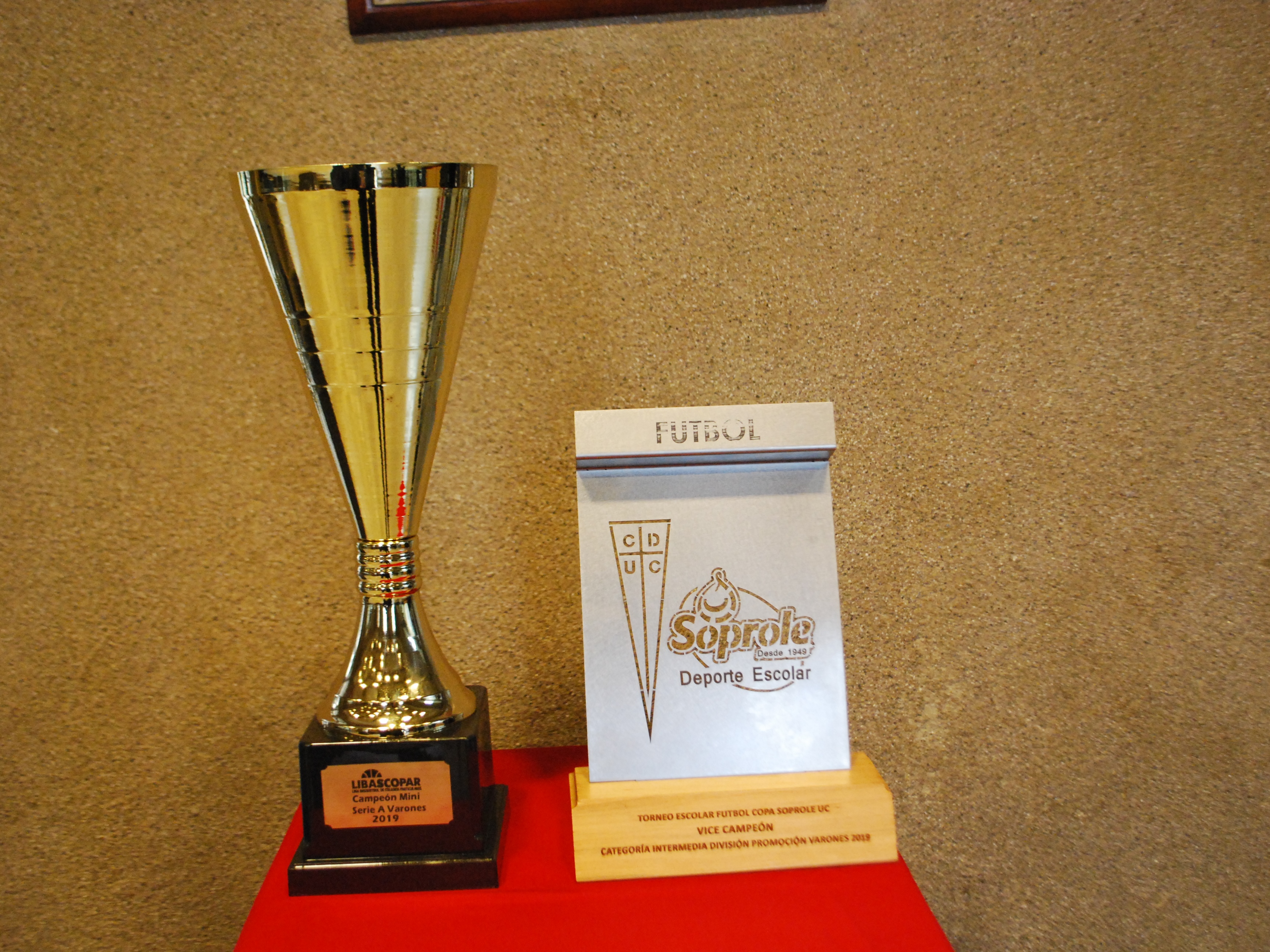 En fútbol y básquetbol, Colegio San Ignacio llega al podio.