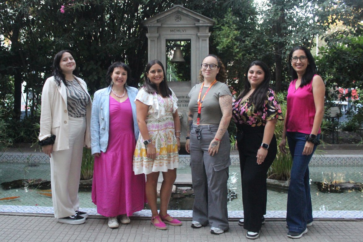 Equipo: Tamara Vera, Alejandra Ortega, Nicole Leiva, Camila Ramírez, Catalina Muñoz y Paola Gutiérrez